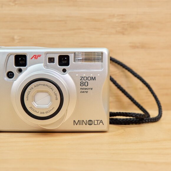Minolta Zoom 80 Point and Shoot 35mm Film Camera - Picture 2 of 8